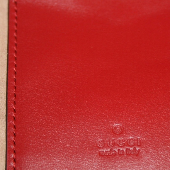 Gucci GG Marmont Matelasse Bucket Bag Crossbody - Picture 8 of 10